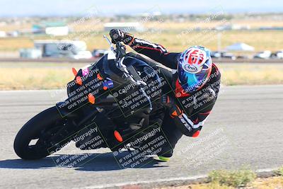 media/Oct-15-2023-TrackXperience (Sun) [[85198ff50b]]/Group 2/session 4 turn 3/